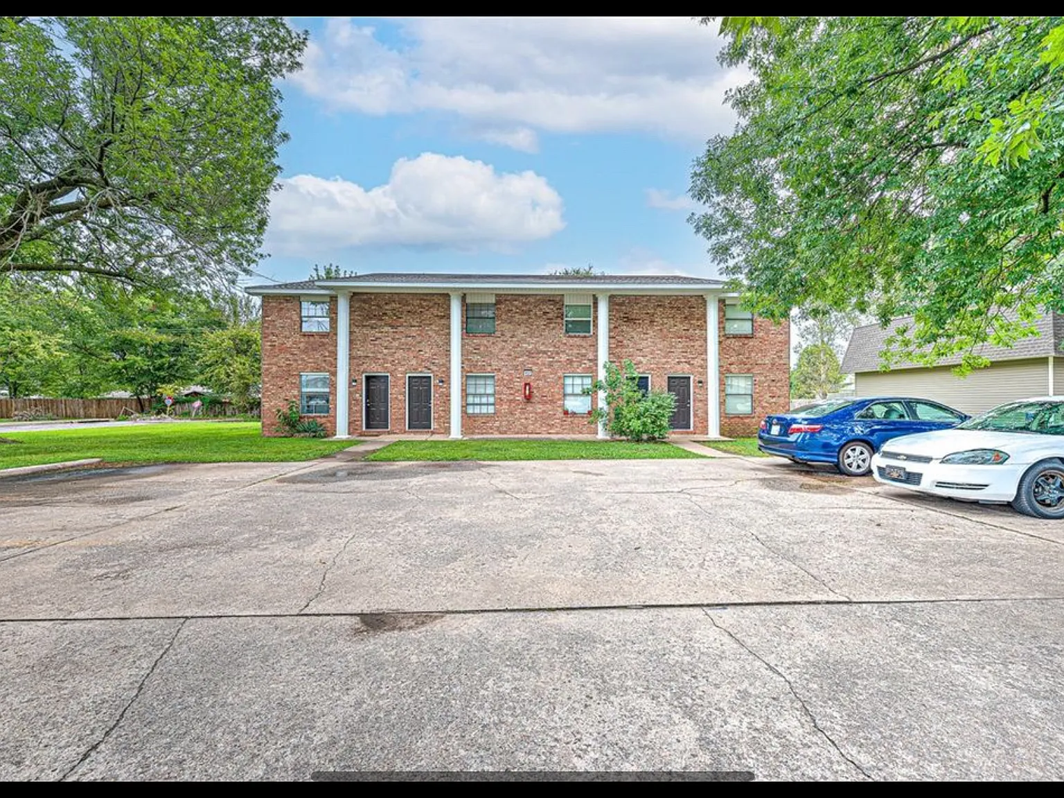 2 bed, 1.5 bath, $1,200 — Photo 1