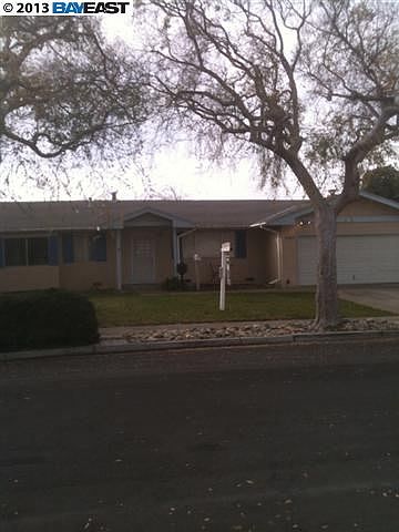 2nd image of 7863 Inverness Dr