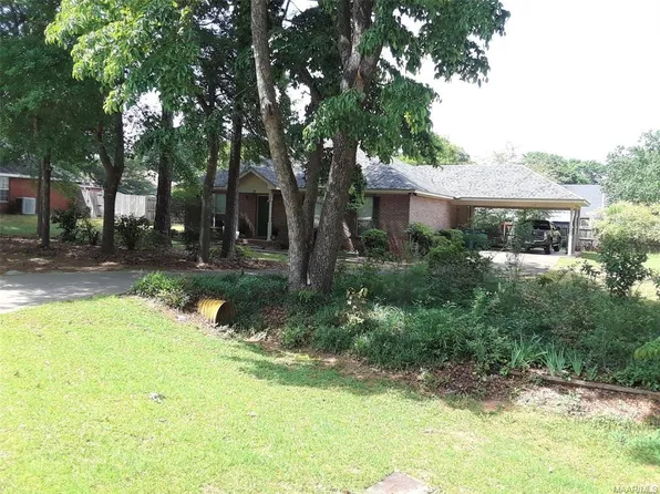 12 Wesley Dr, Deatsville, AL 36022