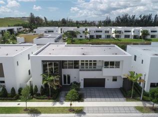 10230 NW 75th Ter, Doral, FL 33178