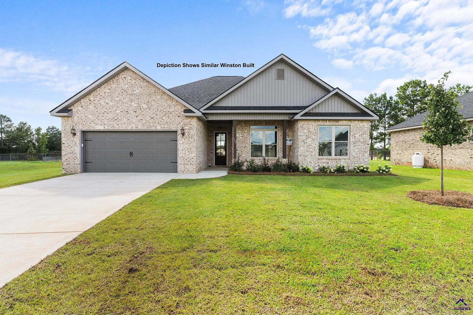 206 Farmland Cir photo 1