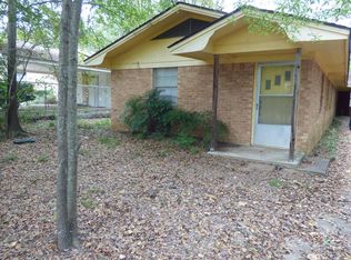 422 W Magnolia St, Garrison, TX 75946