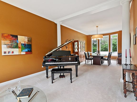 Living Room / Dining Room