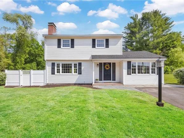 9 Heather Road, Ellington, CT 06029