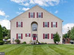 4046 Harmon Ct, Collegeville, PA 19426