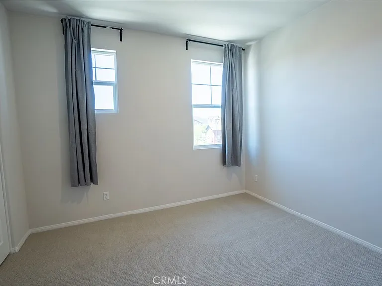 28228 Heirloom Dr — Photo 23