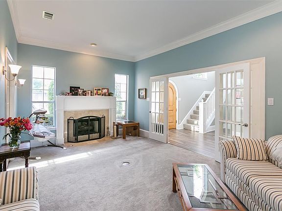 5th image of 2516 Candlebrook Dr