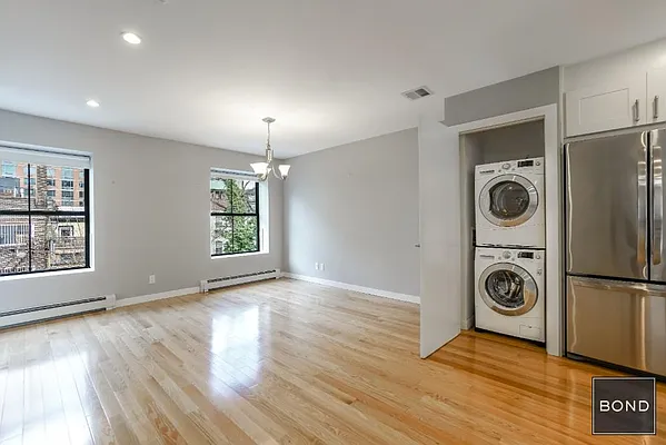 Rented by Bond New York | media 6