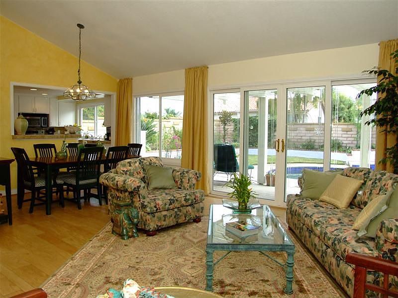 Lovely living room...