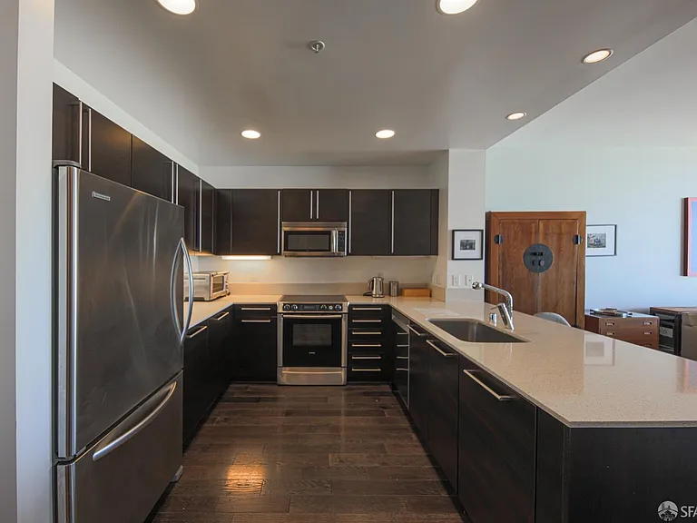 1160 Mission St #2102 — Photo 18