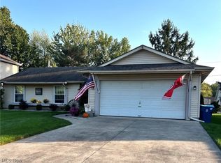 509 Appleseed Dr, Lorain, OH 44053