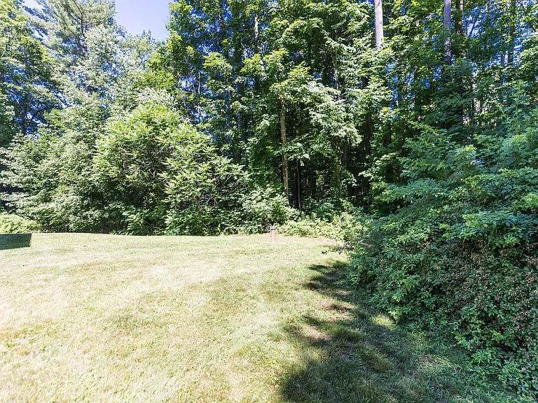 12 Woodside Rd — Photo 32
