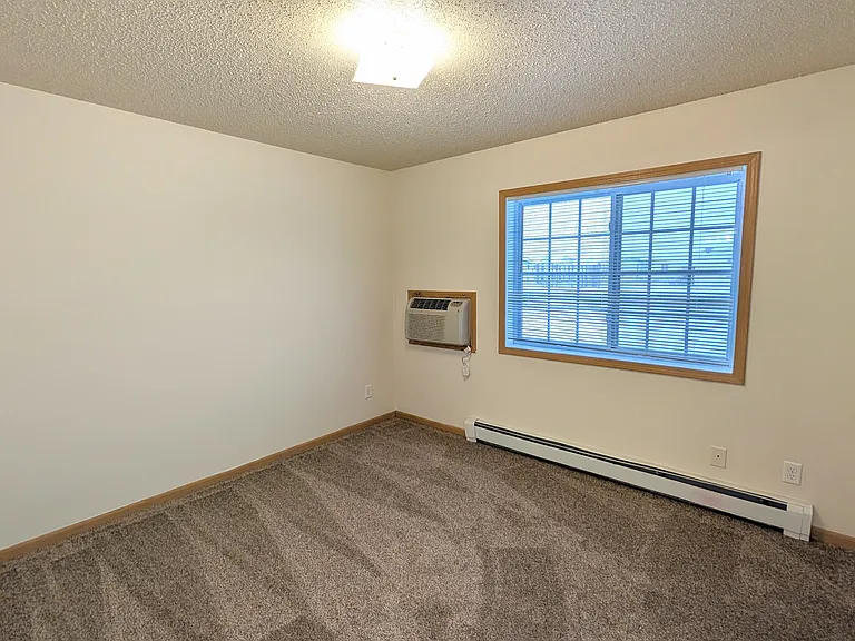 Amber Ridge Apartments — Photo 15