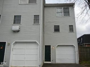 1 Raymond Pl #A, Danbury, CT 06810