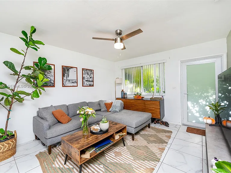 3100 Naomi St #3102 — Photo 3