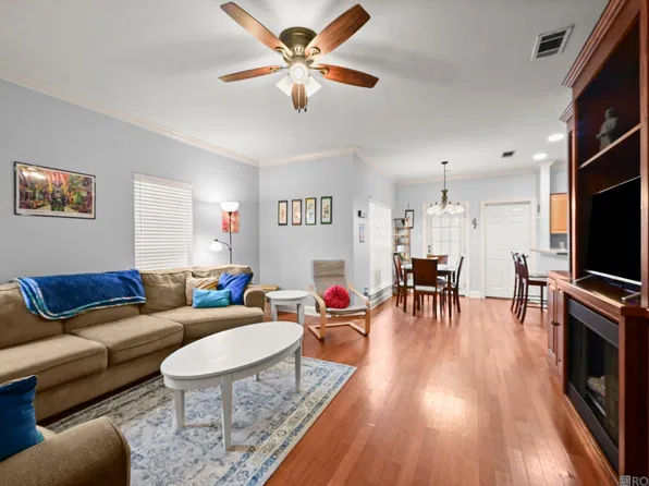 4625 Burbank Dr APT 302, Baton Rouge, LA 70820