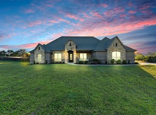 701 Milton Ct, Granbury, TX 76048