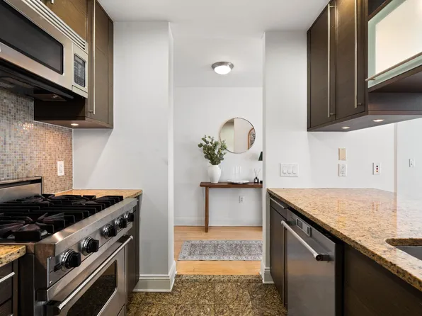 10 Regent Street image 6 of 31