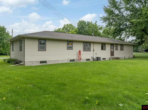 205 Park St S, Saint Clair, MN 56080