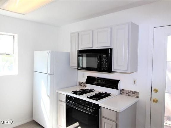 3rd image of 1505 N Center St Unit 124