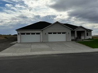 7137 W 34th Pl, Kennewick, WA