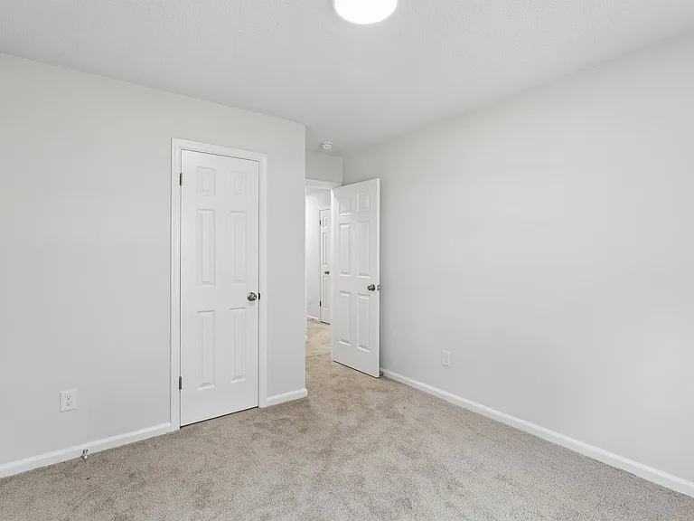 903 Belvoir Cir — Photo 14