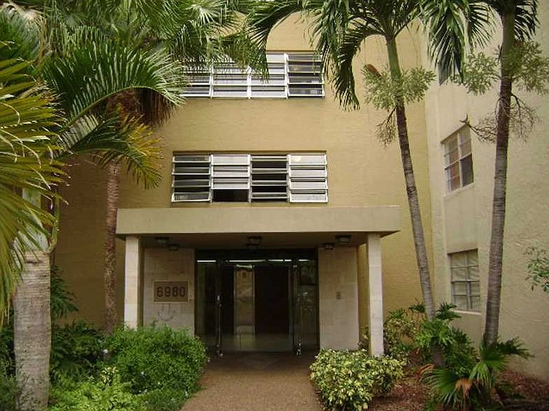 1st image of 6980 Miami Gardens Dr APT 426