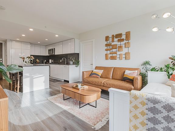 5th image of 3096 Windsor Gate #1305