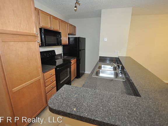 4th image of 804 Lake Haven Sq Unit 205