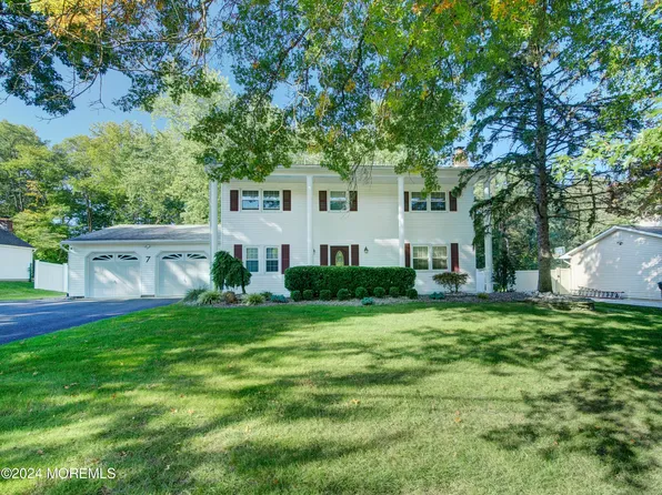 7 Millay Road, Morganville, NJ 07751