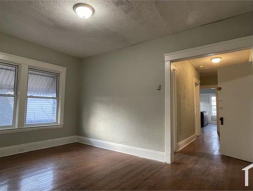 5th image of 8621 Denison Ave