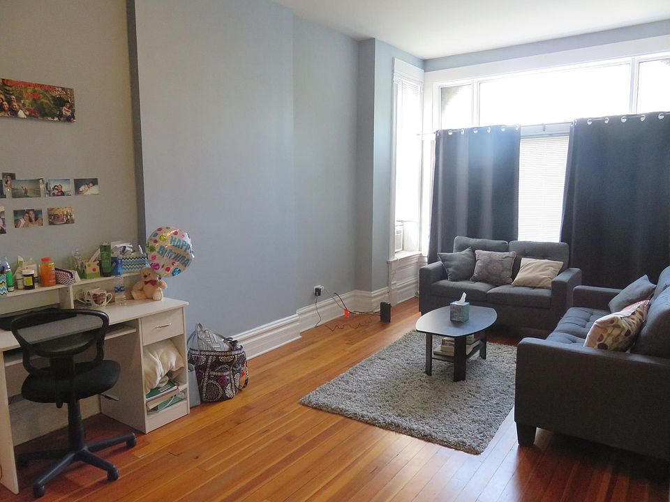 1st image of 1009 N Sacramento Ave #1Z