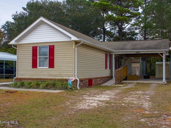 1618 Pelican Place SW, Shallotte, NC 28470