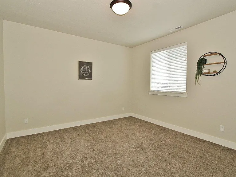 3316 E Girdner Dr — Photo 23