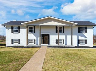 8102 Holly Crest Dr, Chattanooga, TN 37421