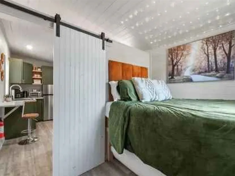 3735 Lenna Dr — Photo 8