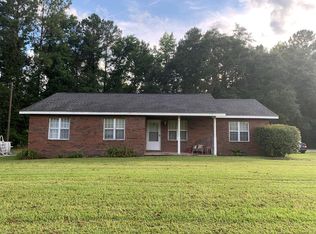 8275 Lanes Bridge Rd, Jesup, GA 31545