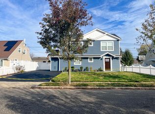 69 Flamingo Rd, Levittown, NY 11756