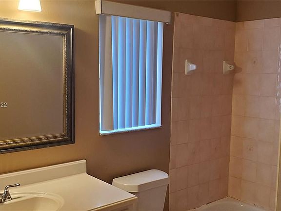 3rd image of 1455 Mira Vista Cir #1455