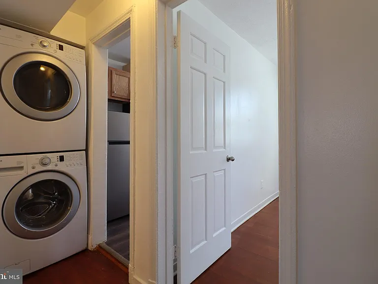 407 Lebaum St SE #1 — Photo 8