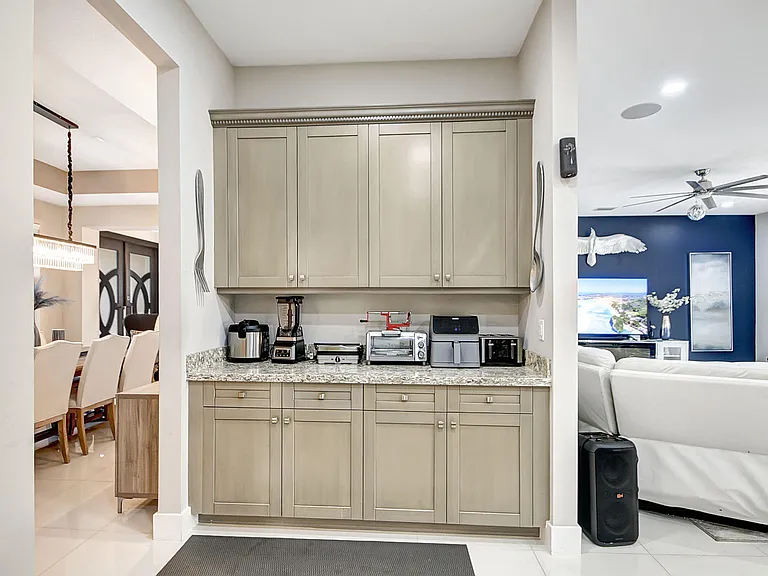 8952 Cypress Grove Ln — Photo 16