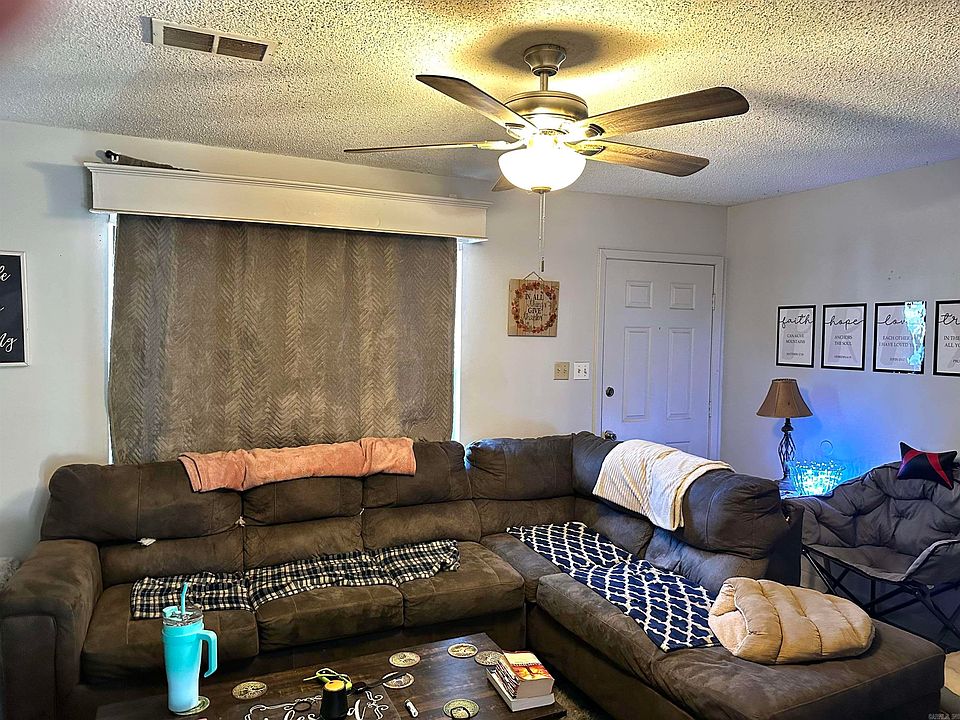 2nd image of 4400 Stonebrook Dr