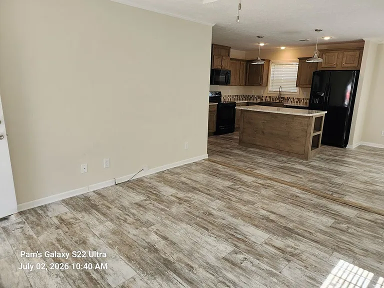1335 Fleming Ave #140 — Photo 2