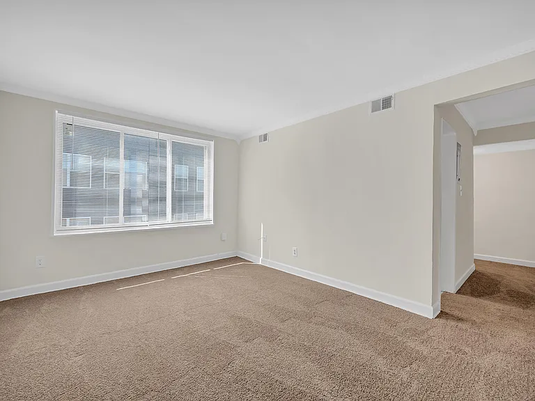 Friendship Courts Apartments — Photo 9