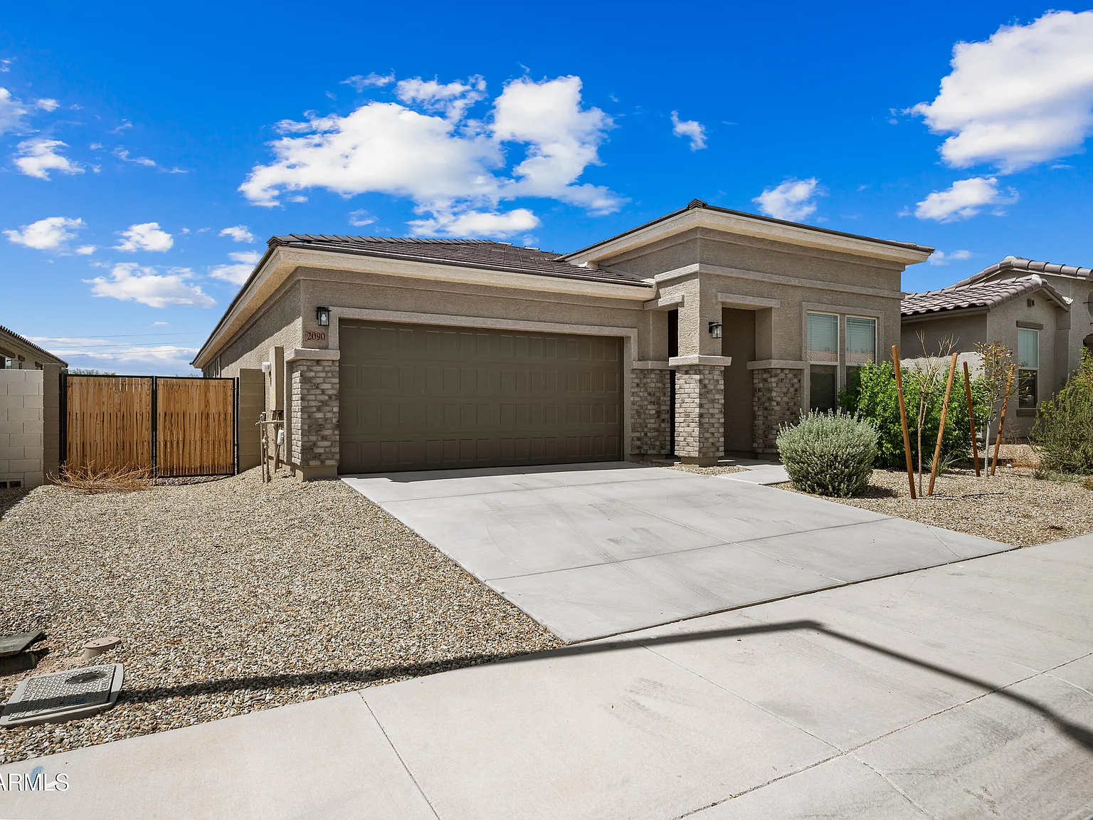 4 bed, 2.0 bath, 1921 sqft, $2,200 — Photo 1