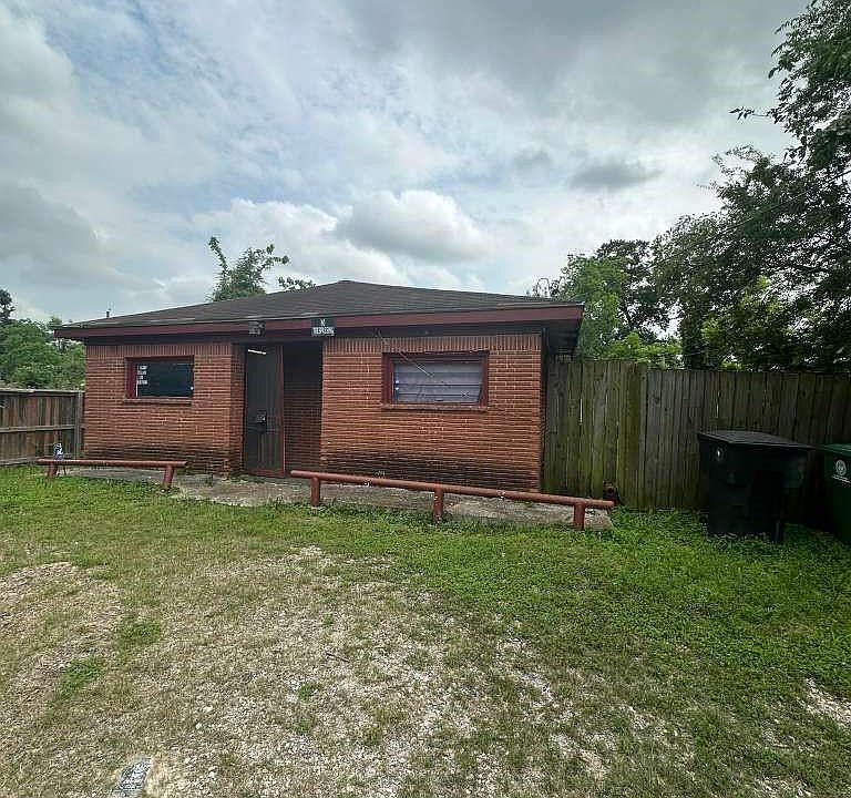 1st image of 5514 Weaver Rd