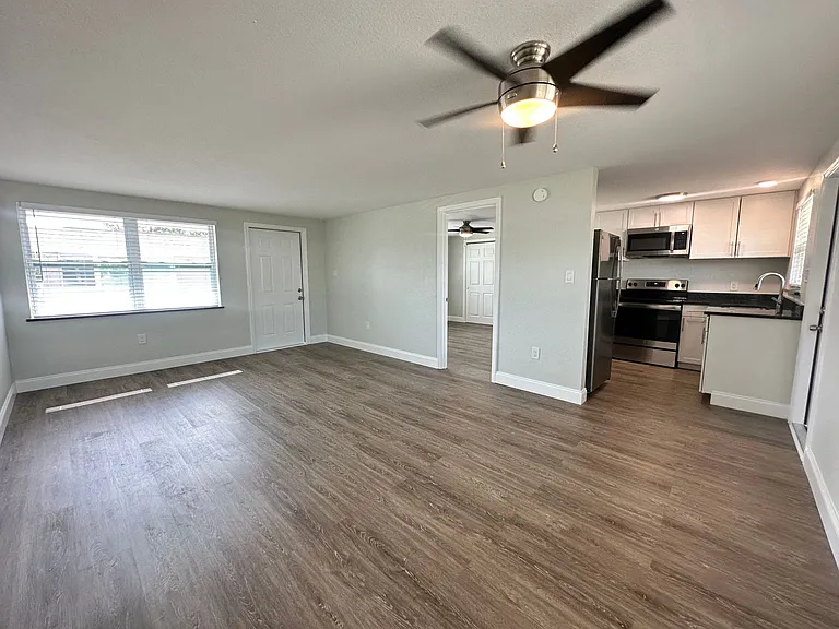 Lemon Bay Bungalows — Photo 10