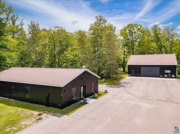 5841 Spruce Ln, Duluth, MN 55811