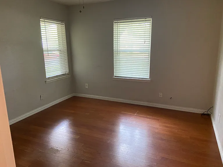 617 Loch Ln — Photo 29