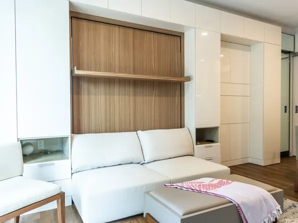 987 Queen St #606, Honolulu, HI 96814